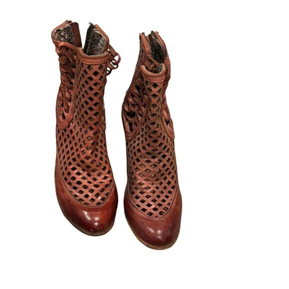 Freebird Steven Women's Lazor Leather Boots Leather Soles Red Size 6 NWOB - Picture 3 of 12